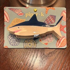 Piper K shark hair clip